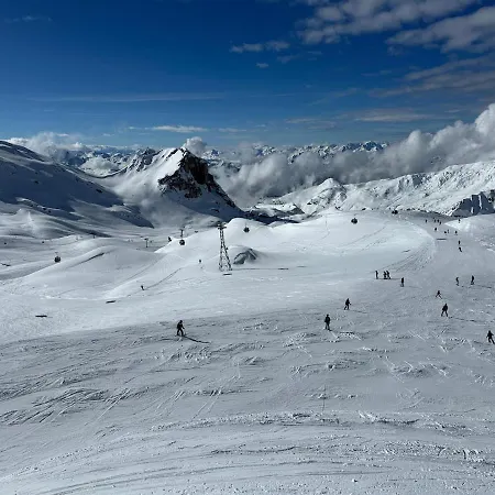 Le Paquebot Des Neiges *